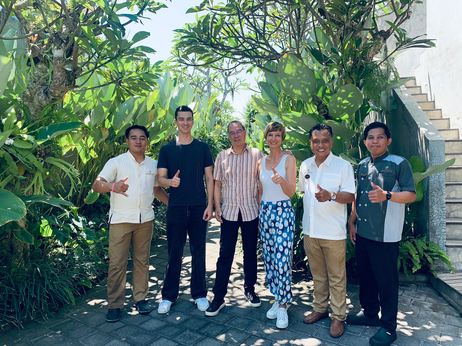 ABV - Guest Experiences - Gift White Wine 9 Nights Stay Dr. Ullrich Shih - 3